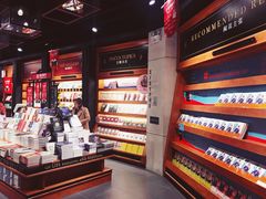 -西西弗书店&矢量咖啡(凯德晶萃广场店)