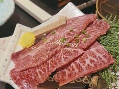-山川小町·极番烧肉(新地假日广场店)