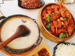 特色小龙虾-云晓光头烧烤吧(新大陆广场店)