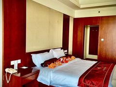 -兴芮温泉度假区