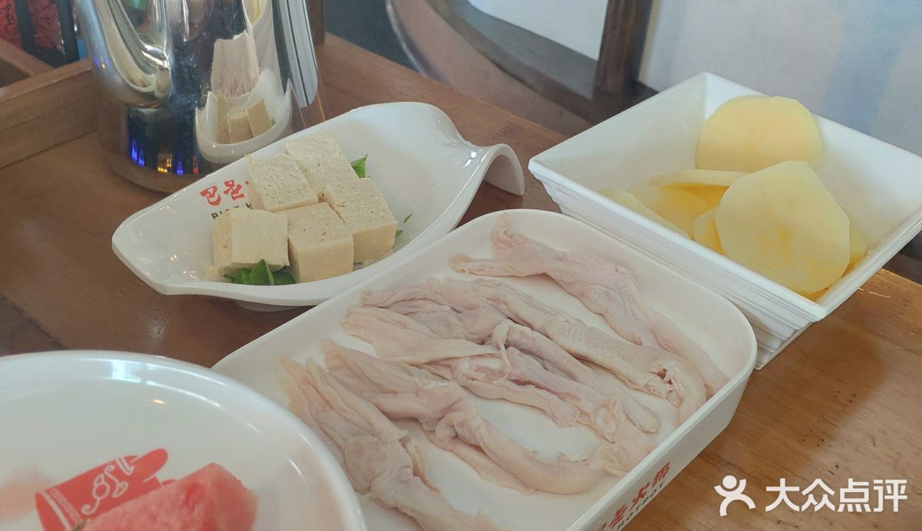 天一广场，可明显的地方了