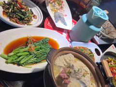 -魏铭鱼头捞饭(晋阳路店)