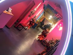 -渝人制造创意餐厅