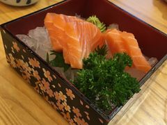 三文鱼刺身-有喜屋·日料·居酒屋(旭辉广场店)