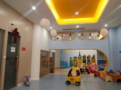 -戊辰亲子游泳俱乐部