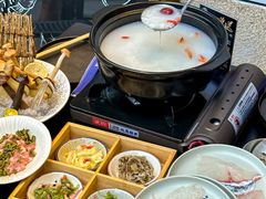 -牛牛和牛海鲜粥底火锅(长虹国际城店)