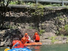 -安吉龙王山峡谷漂流