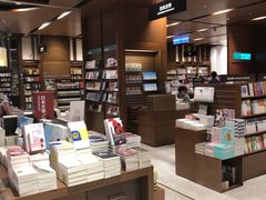 -诚品(信义店)