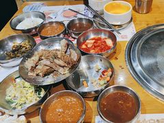-老炉家木炭烤肉(长江国际店)
