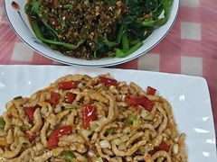 -洪霞餐馆