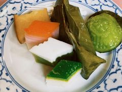-莫定标娘惹糕点
