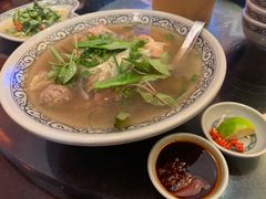 冬阴功-大头虾越式风味餐厅(光明广场店)
