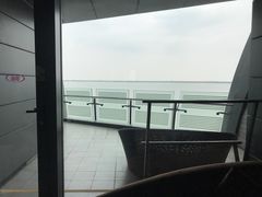 -上海滴水湖皇冠假日酒店