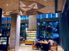 -星巴克臻选(杭州嘉里中心1F店)