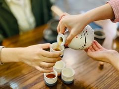 四川空运梅子酒-又见小河浜·盐帮川菜(松江商业广场店)