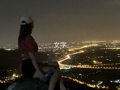 -鬼笑石后山停车场