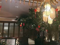 -八府香鸭·啫啫煲(华山路店)