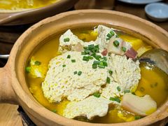 -头上红煨盐鸡·非遗院子餐厅