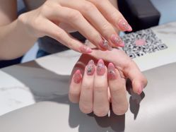 -丽心自助美甲美睫