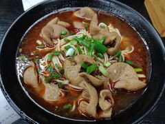 招牌肥肠面-丽影重庆小面(定西路店)
