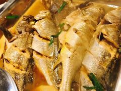 特色烧杂鱼-双合园·海鲜水饺青岛菜(万佳广场店)