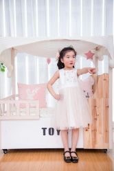 -韩国童趣baby儿童摄影(千灯店)