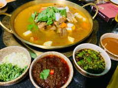 -顶顶汤火牛排火锅·经典铜锅涮肉