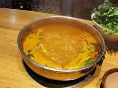 -黔诚多彩火锅(甲秀楼店)
