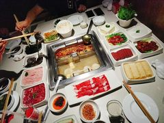 -海底捞火锅鲜切牛肉主题店(长寿路店)