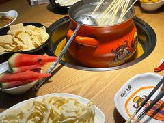 -尚品小土屋涮毛肚(李沧万达店)