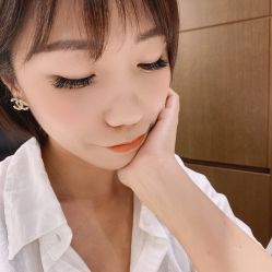 -漫画美甲美睫轻奢馆