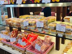 -红宝石·鲜奶小方·海派西点房(南丹店)