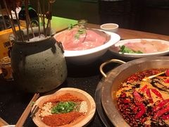 -潮火锅·麻辣牛肉火锅(观音桥方圆·LIVE店)