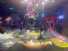 -嗨内嗨外自助火锅餐厅体验馆