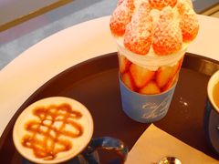 草莓杯-Cafe de Paris(林荫路店)