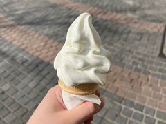 圆筒冰淇淋-麦当劳(欢乐谷店)