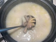 竹笙王猪肚鸡-顺德公广东猪肚鸡·煲仔饭(白石洲店)
