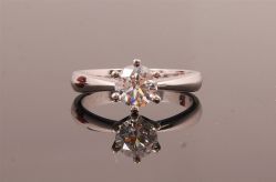 威德-威德钻石-克拉钻大本营(南京东路店)