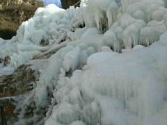 -大平台龙居瀑布旅游区