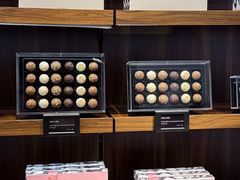 -Laderach 莱德拉(上海环贸iapm店)