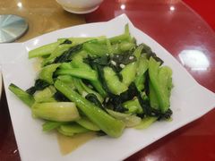 被做成蒜蓉的清炒青菜-荣兴河鲜楼(江口店)