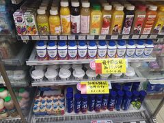 -全家便利店(襄阳南路店)