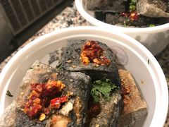 长沙臭豆腐-巷内锅盔(西城都荟店)
