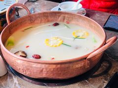 -三人行骨头王火锅(长寿店)