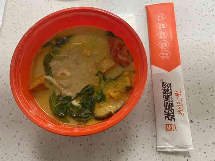 张亮麻辣烫(小白楼店)-"人真的是超级多,堂食和外卖都超级多.味道.