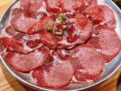 -青瓦炭韩潮烤肉(花园道店)