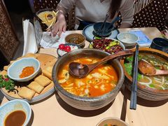 毕节爆浆小豆腐-山石榴·贵州菜(丰盛里店)