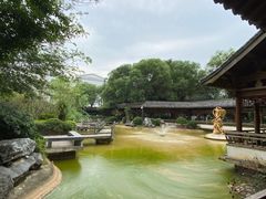 -绳金塔