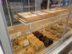 -焙丽拾光(麦凯乐直营店)