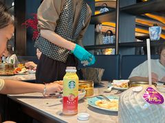 -雍容荟帝王蟹活龙虾展台自助(IFS黑金店)